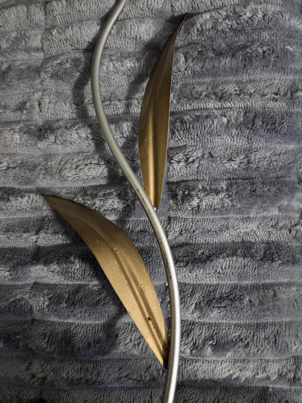 Hobby Lobby Gold and Cream Floral Metal Wall Art Pair - Picture 4 of 5